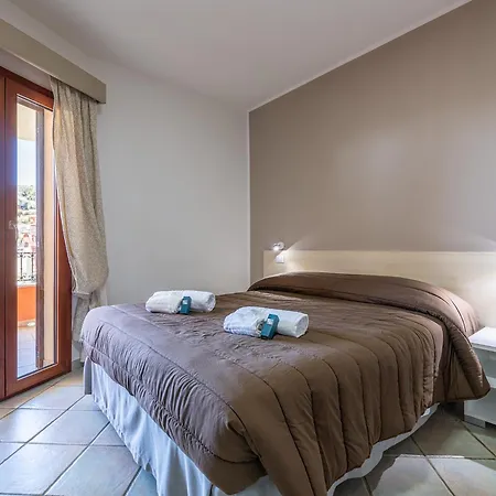 Bed & Breakfast Simius Bay *