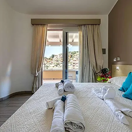 Simius Bay Alojamento de Acomodação e Pequeno-almoço Villasimius
