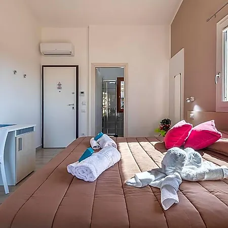 Alojamento de Acomodação e Pequeno-almoço Simius Bay